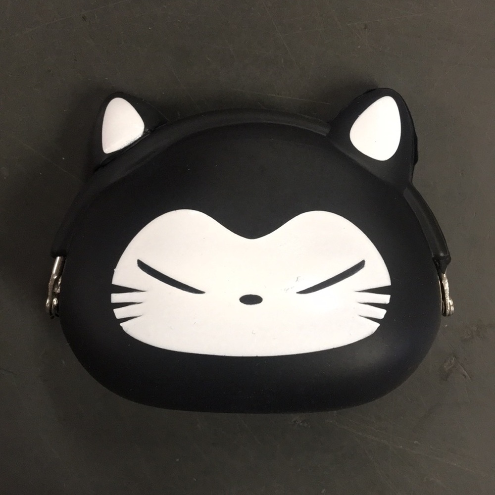 Silicone Black and White Cat Coin Purse